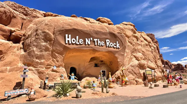 Hole N" The Rock, Utah