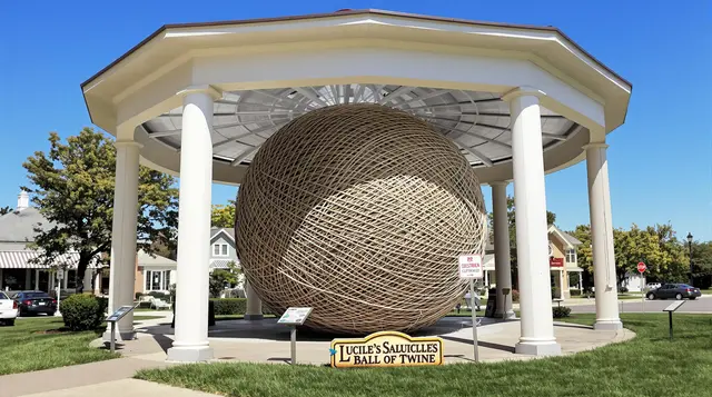 Salvation Army's Lucille's Ball of Twine, Kansas