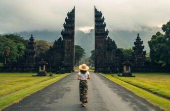 Destinations Tourists Love to Hate