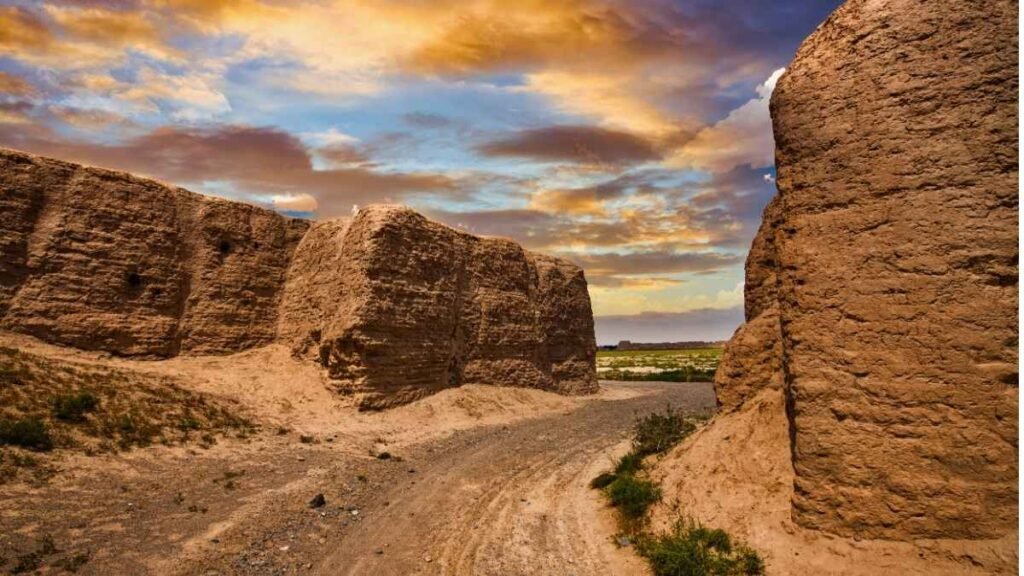 The Silk Road (Uzbekistan to Kyrgyzstan segment)