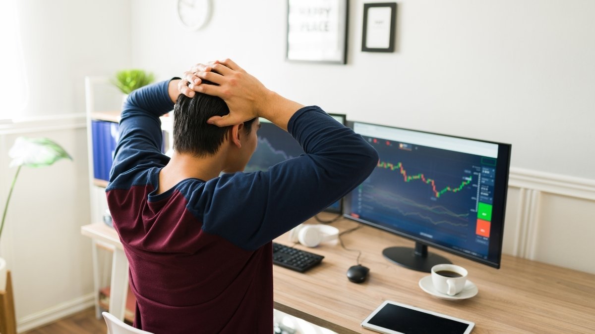 The Money Disaster: When Smart People Go Broke