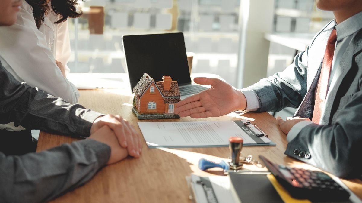 Why Mortgage Brokers Are Playing a Different Game