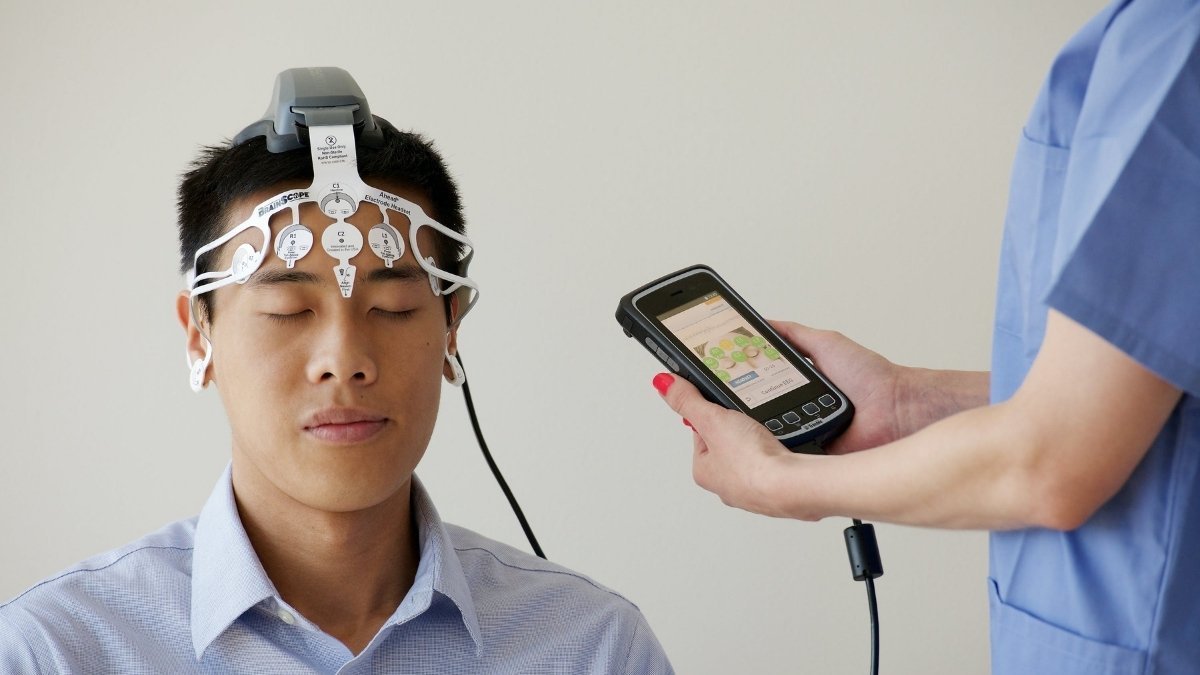 Psychologists Discover a Key Brain Signal That Separates High-IQ Minds