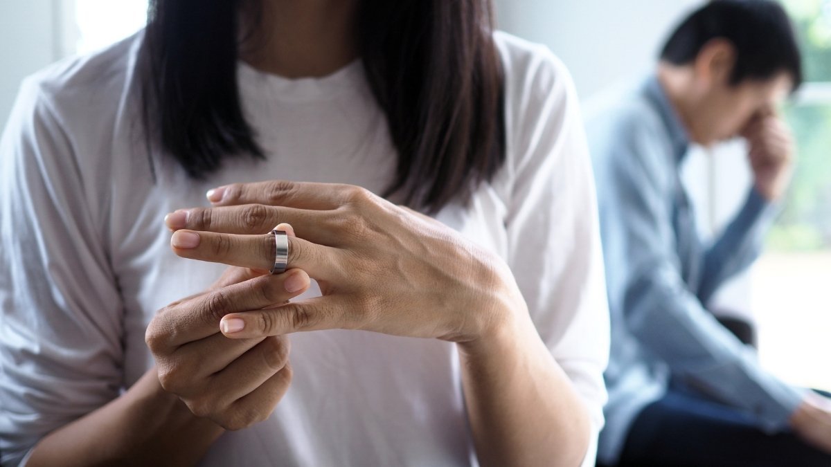 Relationship Disasters: When Smart People Overthink Love
