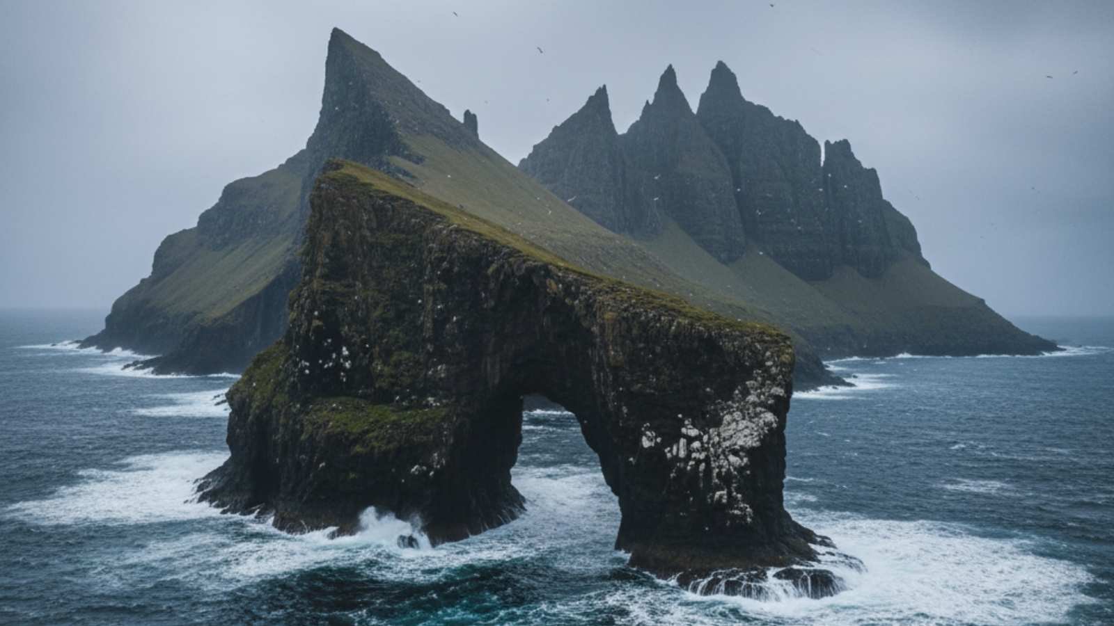Drangarnir & Tindhólmur, Faroe Islands