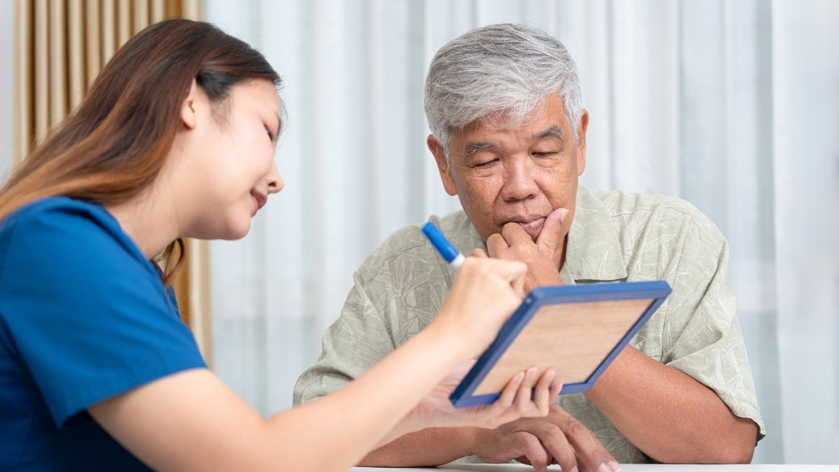 The 10-Word Conversation That Predicts Cognitive Aging (Try It Tonight)
