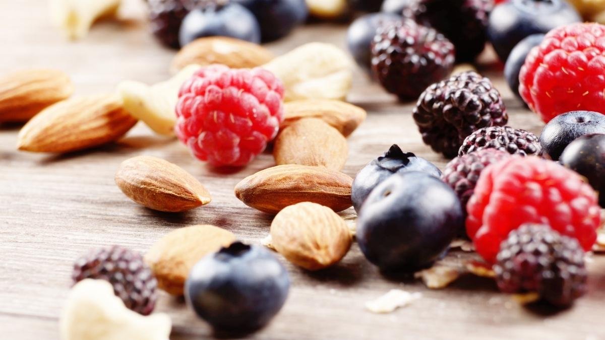 Move 6: Eat One "MIND" Handful (Berries or Nuts)