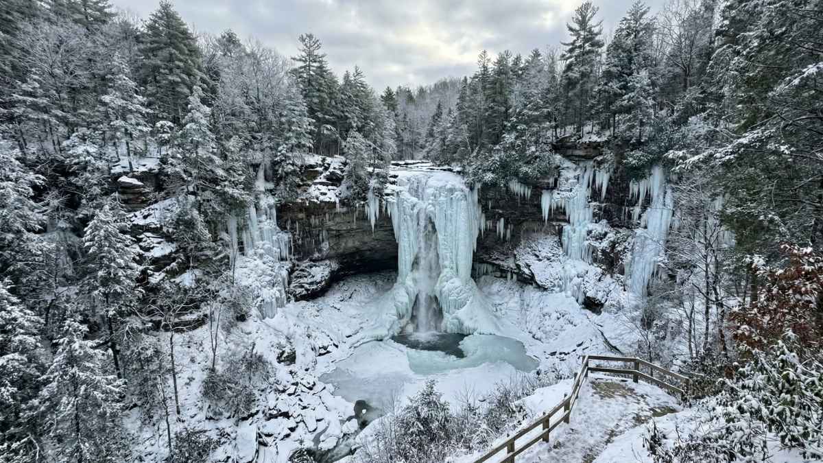 Fall Creek Falls State Park, Tennessee (Underrated & Stunning)
