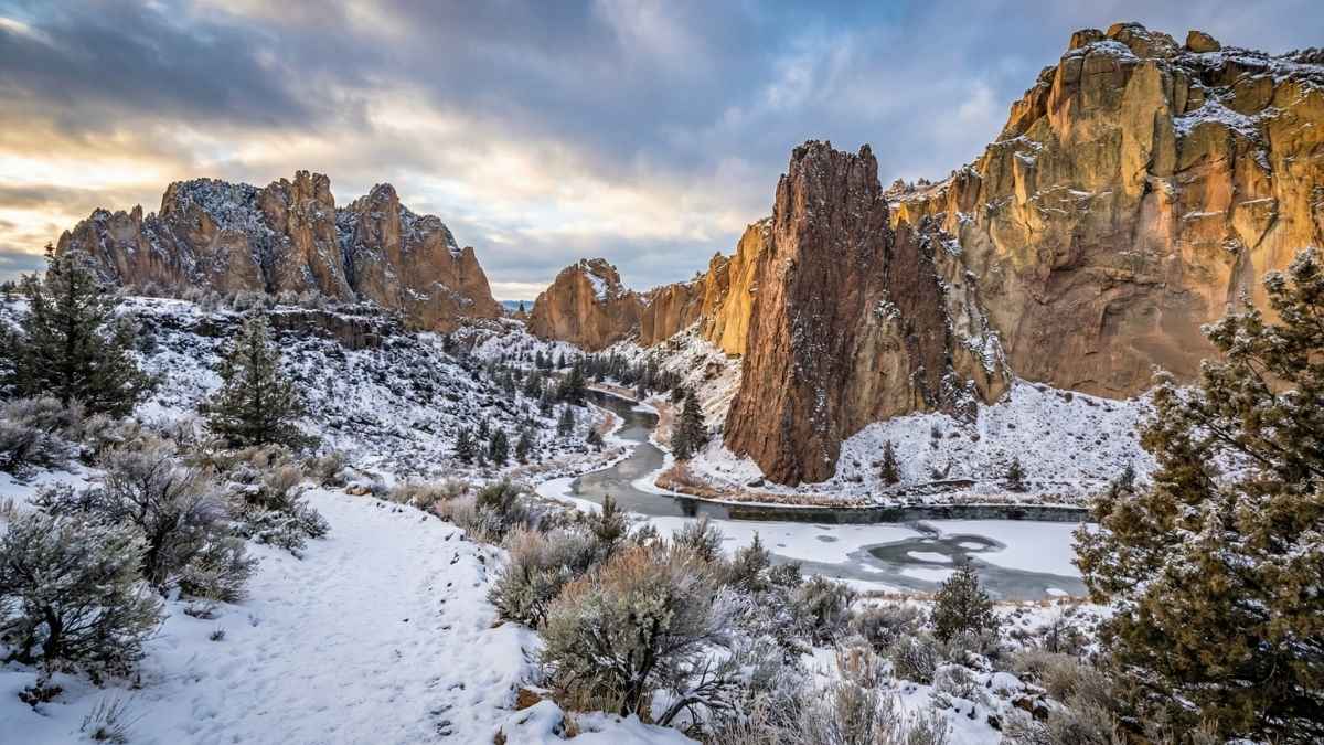 Smith Rock State Park, Oregon (Underrated & Stunning)