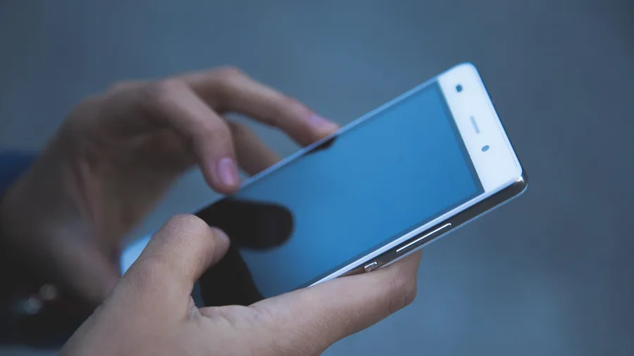 Frictionless Onboarding Encourages Impulsive Data Sharing