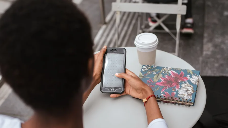 Algorithmic Outrage Generation Maximizes Your Screen Time