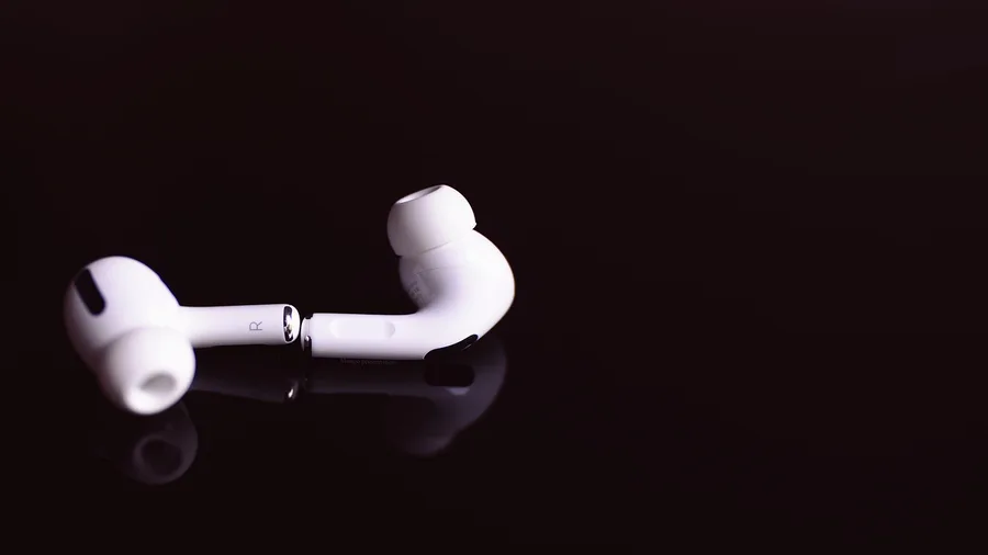 Audiobooks Reclaim Hours That Print Cannot Reach
